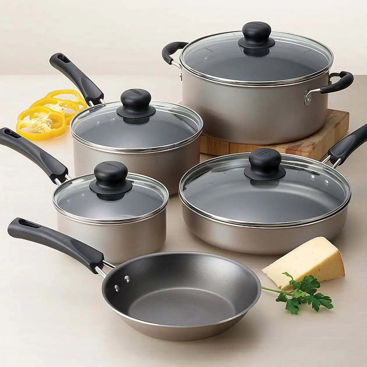 Non-stick cookware perfect for kitchen use or as a thoughtful gift